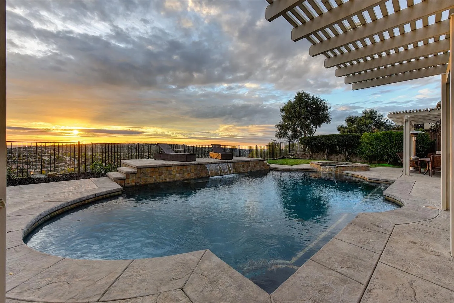 1188 Terracina Dr photo 1