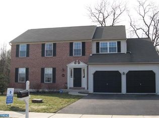 702 Ridge Dr, Douglassville, PA 19518