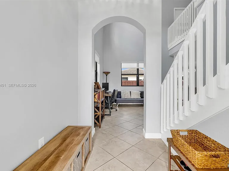 581 SE 34th Ter #0 — Photo 3