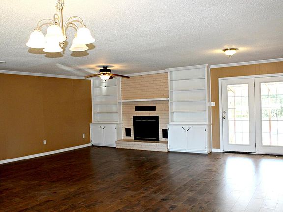 2nd image of 168 Dawn Cir