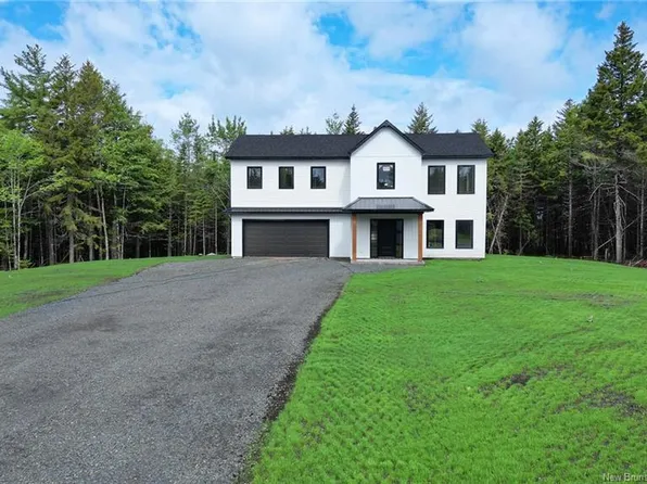 61 Sandlewood Ln, Douglas, NB E3G 0E7