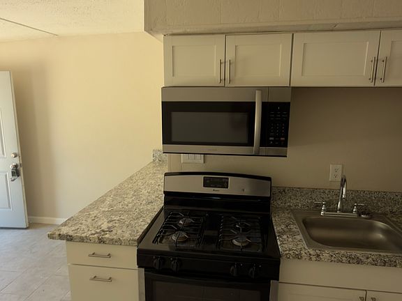 5th image of 2920 N Geronimo Ave #4