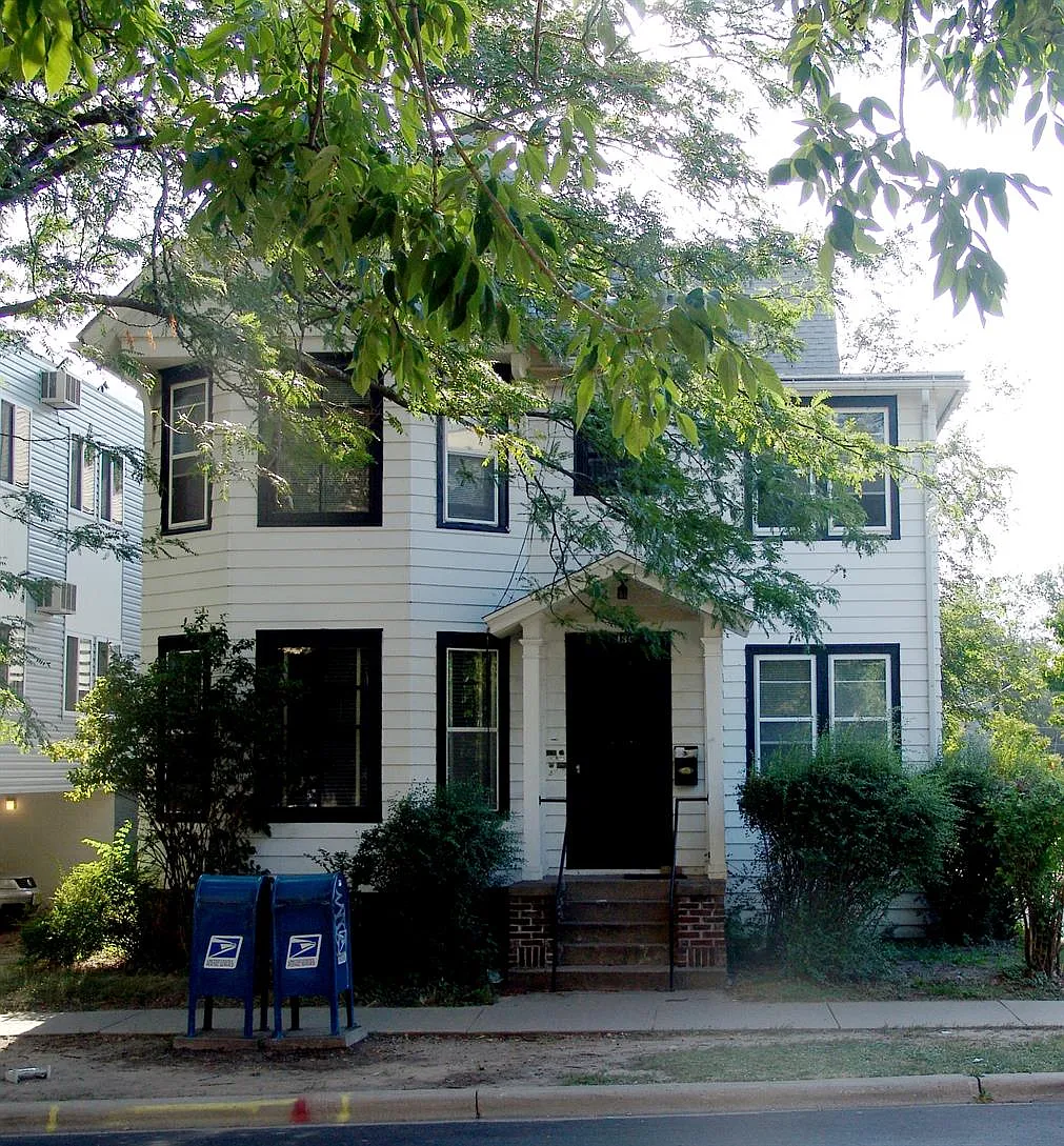 136 N Orchard St — Photo 2