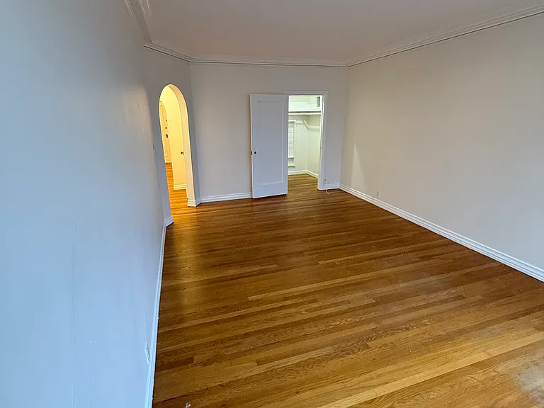 1690 Beach St #205 — Photo 5