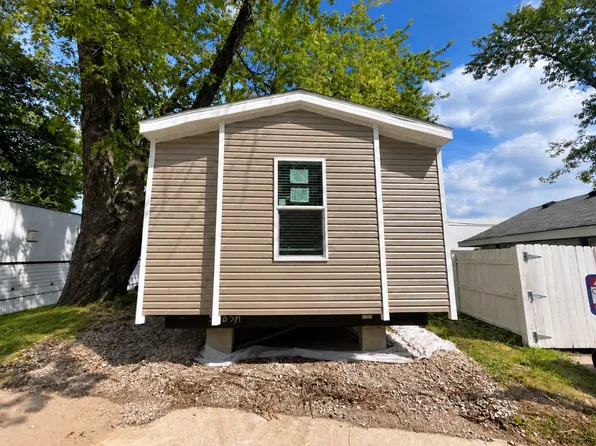 2561 Court St #97, Brighton, MI 48114