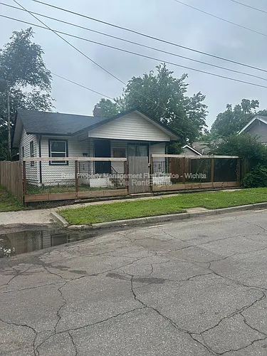 117 W Zimmerly St Photo 1