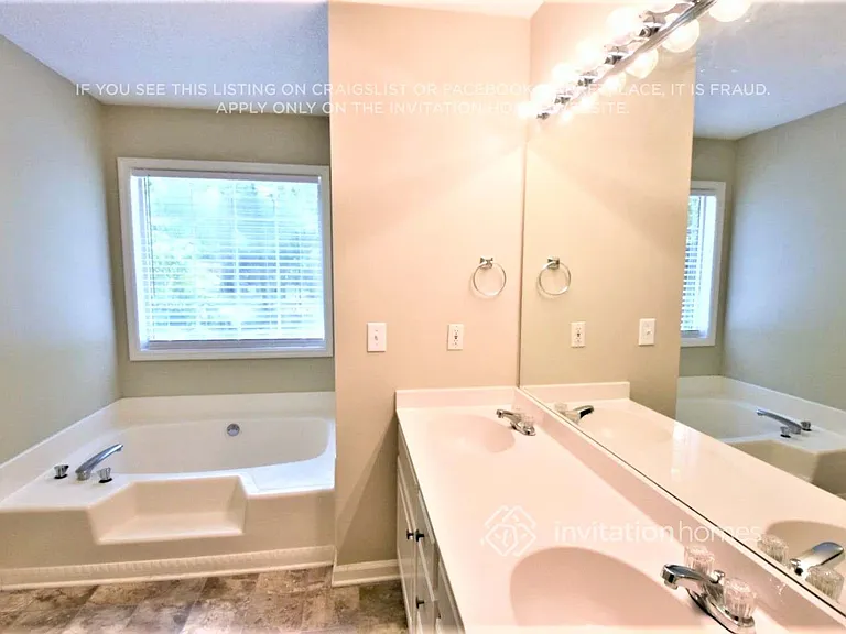 1885 Chadwick Dr — Photo 7
