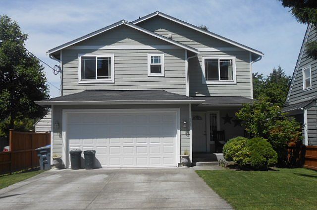 1st image of 905 2nd Ave NW