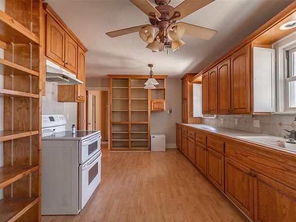 4th image of 1402 S 19th St