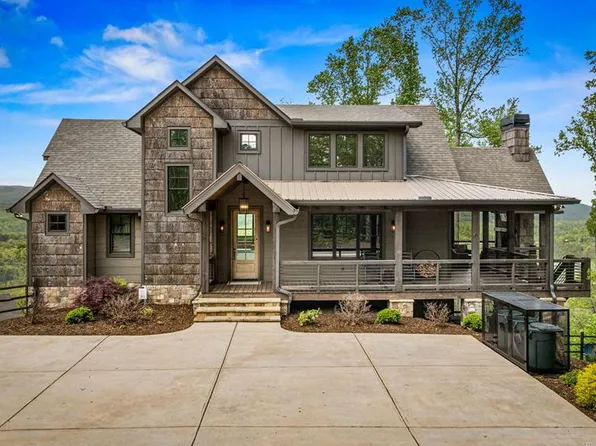 802 Overlook Rd, Blue Ridge, GA 30513