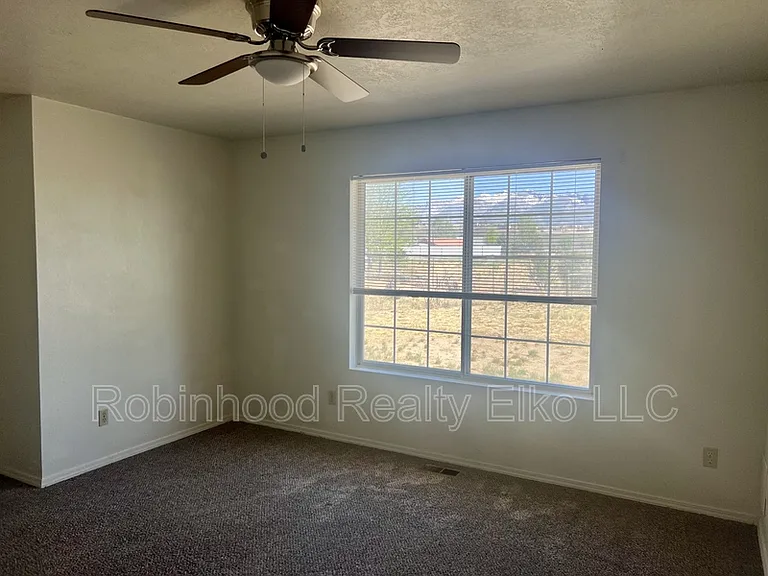 132 Flora Pl — Photo 24
