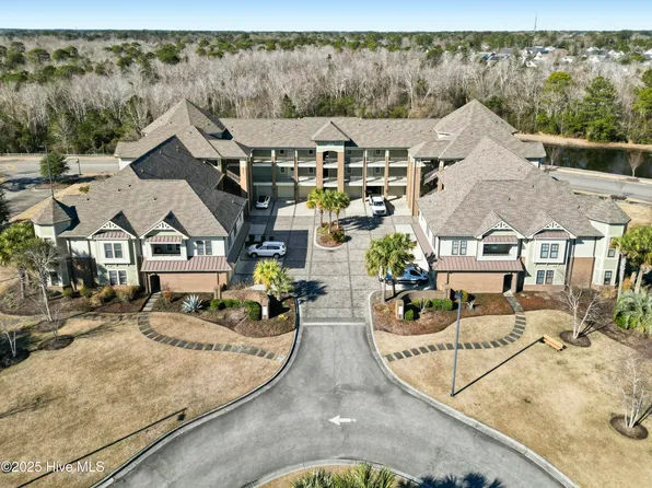 6809 Mayfaire Club Drive #302, Wilmington, NC 28405