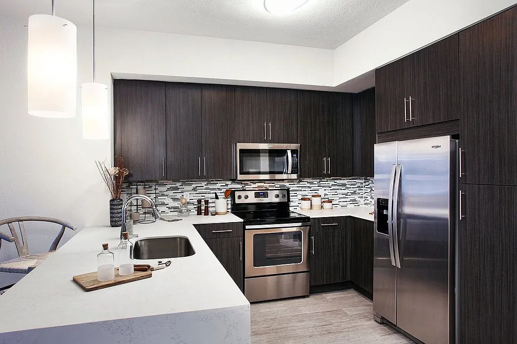 Legacy Naples Apartments — Photo 4