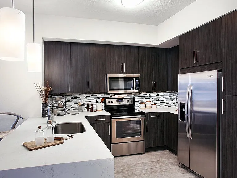 Legacy Naples Apartments — Photo 4