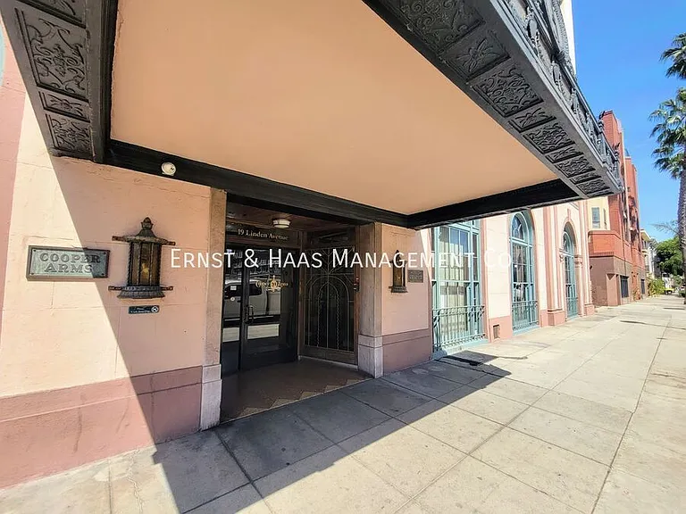 455 E Ocean Blvd #1008 — Photo 20