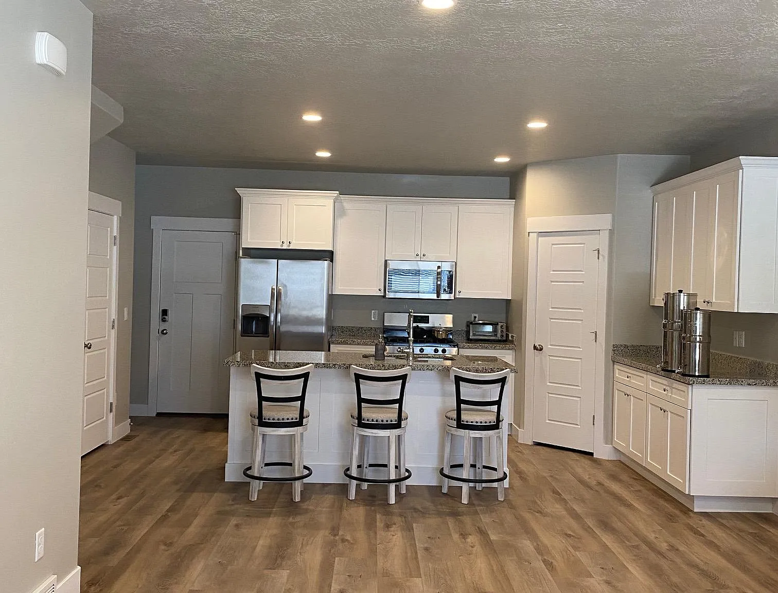 2528 N Cormac Pl — Photo 1
