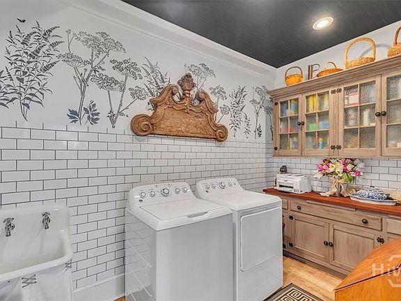 24th image of this home