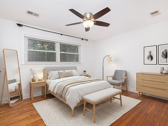 5th image of 1056 Keats Rd