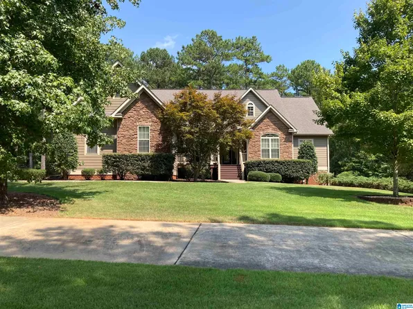 166 Wildberry Ln, Sylacauga, AL 35151