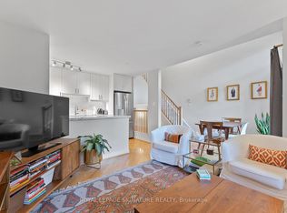 359 Albany Ave #2, Toronto, ON M5R 3E2