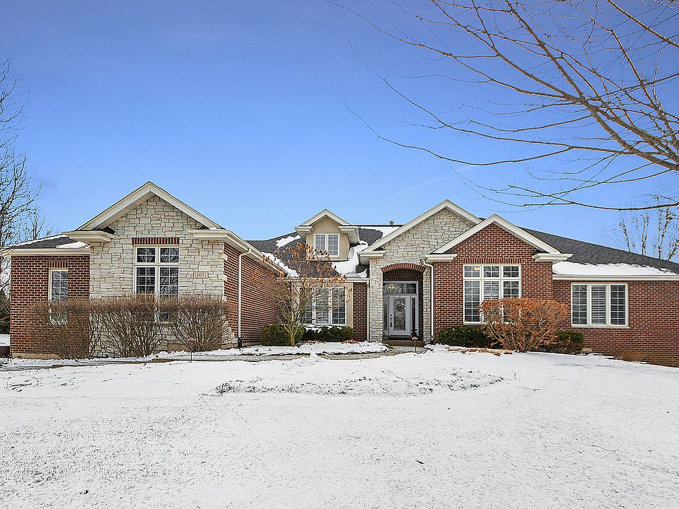 1st image of 11031 Royal Oaks Ln