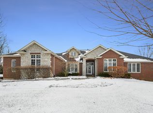 11031 Royal Oaks Ln, Orland Park, IL 60467