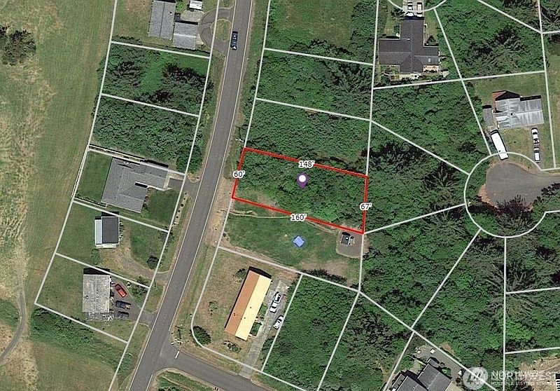 2nd image of 618 Canal Drive NE