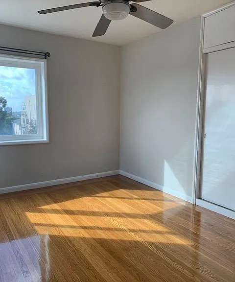 512 Merritt Ave #4 — Photo 11