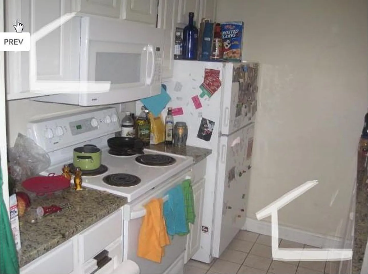 No Brokers Fee, No Security Deposit, Heat and Hot Water Included, Laundry on a Site — Photo 3