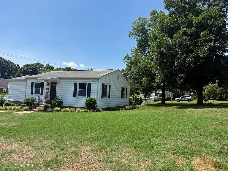 205 Harris St — Photo 14