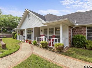 210 1st Crossing Ln, Tyler, TX 75703