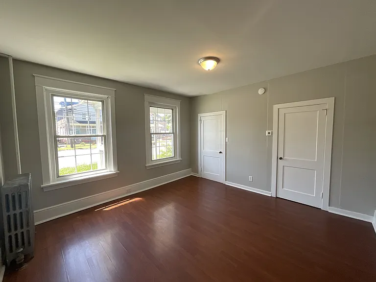 1728 Paxton St — Photo 6
