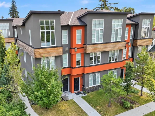 1930 26a St SW #3, Calgary, AB T3E 2B7