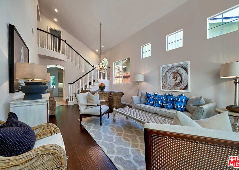 1st image of 175 N Hermosa Ave