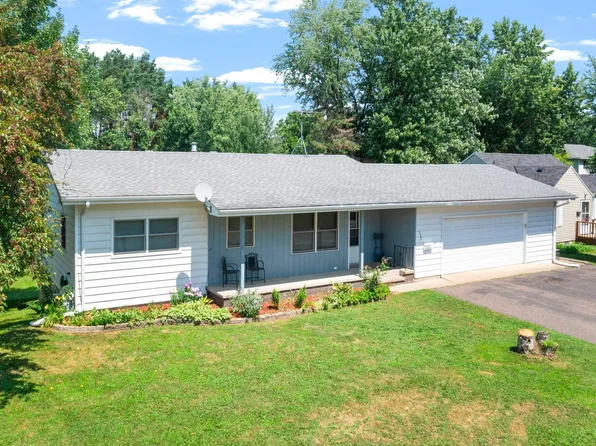 522 3rd St, Mora, MN 55051