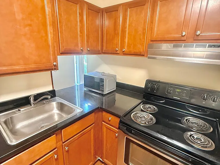 4259 8th Ave NE #1 — Photo 9