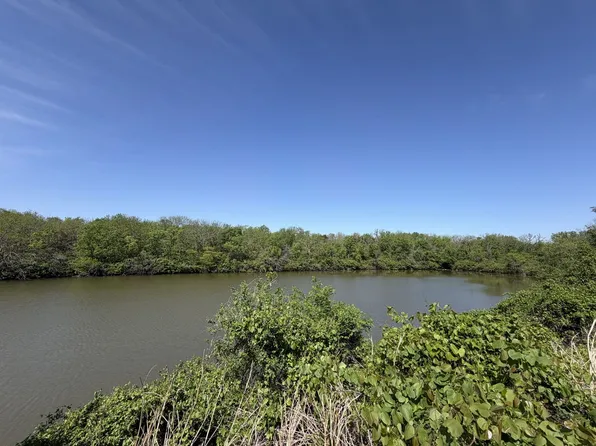 Martha Truman Rd, Grandview, MO 64030