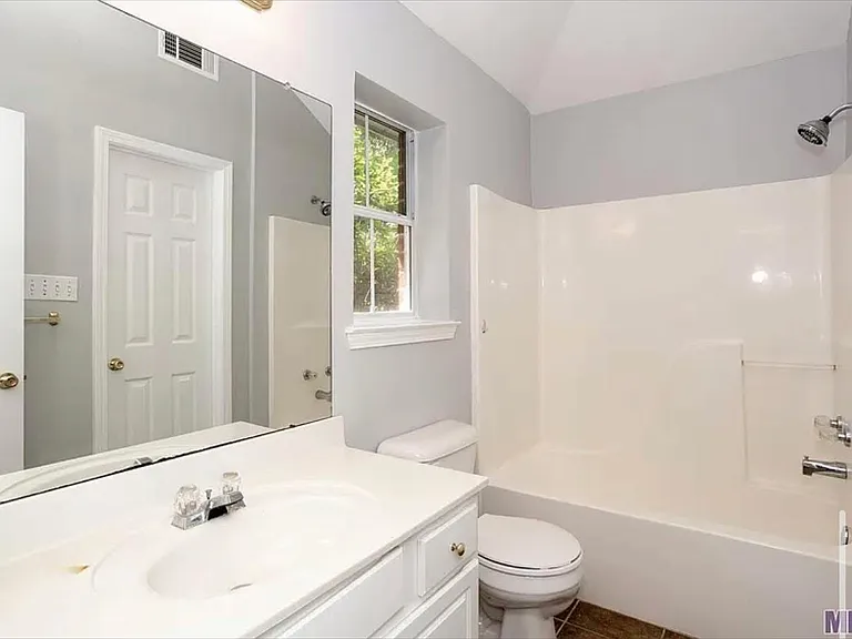 1360 Harwich Dr — Photo 1