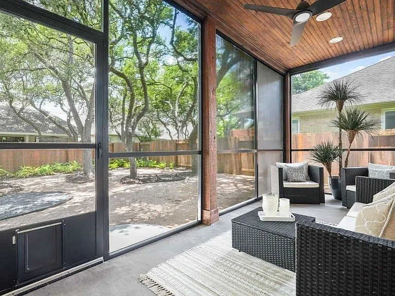 10820 Sky Rock Dr — Photo 3