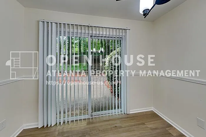 1110 Lake Dr — Photo 8