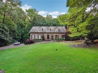 1522 Kings Down Cir, Dunwoody, GA 30338