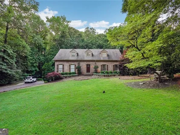 1522 Kings Down Cir, Dunwoody, GA 30338