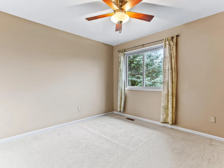 22479 Havergale St — Photo 25