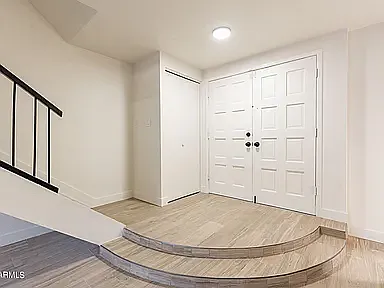 4030 N Granite Reef Rd — Photo 2