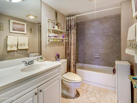 4th image of 525 N Ocean Blvd APT 1121
