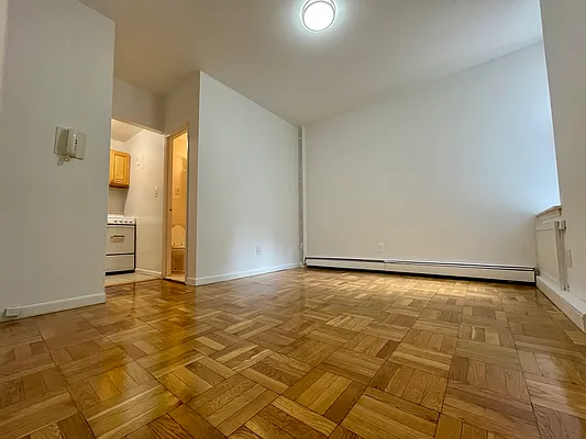 Rented by Building Equity Real Estate LLC | media 23