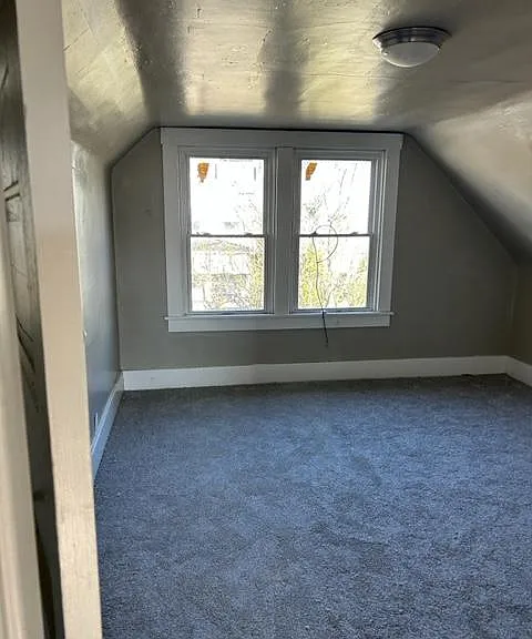 1519 Victoria Ave — Photo 10