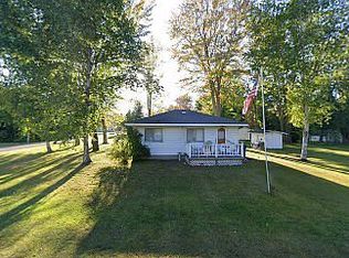 508 Shore View Dr, Houghton Lake, MI 48629