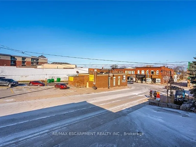 4289 Mountain St #3 — Photo 11