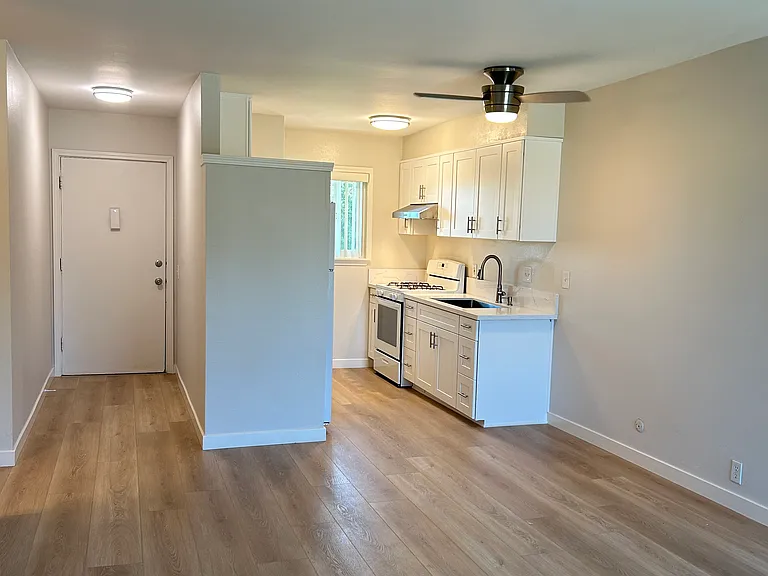 90 Aliso Ln #90 — Photo 6